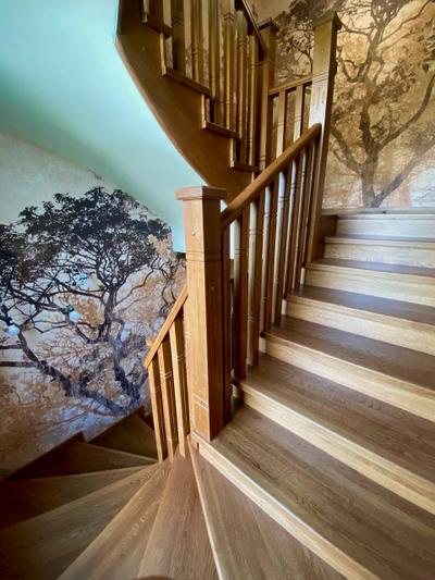 Отделка бетонной лестницы дубом