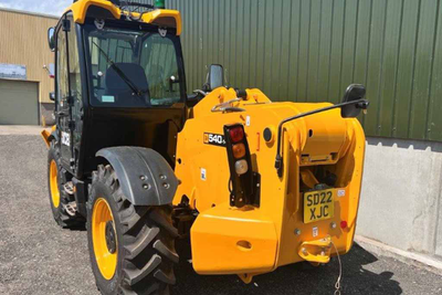 Погрузчик телескопический JCB 540-140