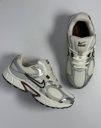 Nike V5 RNR Sail Fauna Brown