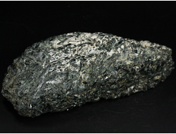 Актинолит в белом тальке, необработанный, дикий образец, Россия, Северный Кавказ, КЧР (154*61*50 мм, 743 г) №37778