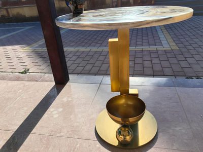 Столы декоративные из амонита