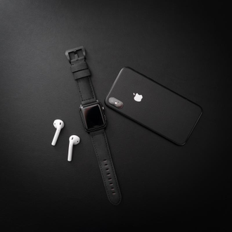 Ремешок Bullstrap Black для Apple Watch на умном гаджете