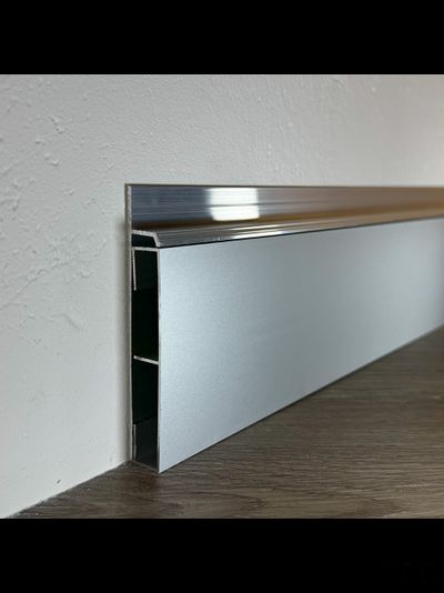 Плинтус скрытого монтажа PRO DESIGN 323 не анодированный