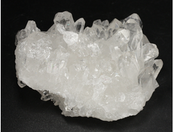 Кварц горный хрусталь, друза, Бразилия (64*58*28 мм, 100 г) №37948