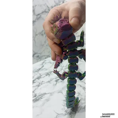 Дракон с розой