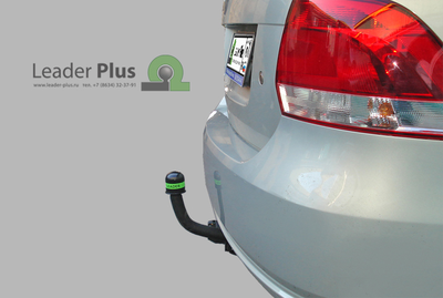 ТСУ для VOLKSWAGEN POLO (седан, лифтбек) (6R1)  2010-.../ SKODA RAPID(лифтбек)(NH) 2012-...