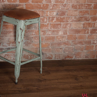 SPC ламинат Respect Дуб Амбарный 4209 43 класс толщина 5 мм с фаской и подложкой замковый 2.2448 м2