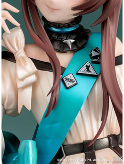 Фигурка 1/7 Амия (Amiya Dreamland Ver.)