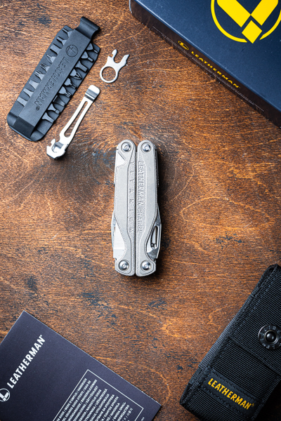 Leatherman Charge + TTI с чехлом, клипсой и битами