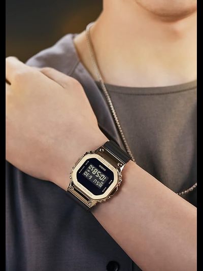 Часы Casio G-Shock GM-5600UG-9