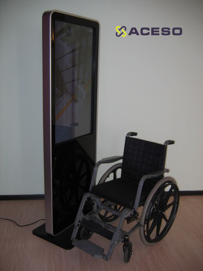 Интерактивная стойка NextStand 43S NR 101 ST- W1, со встроенной индукционной системой (для передачи звука на слуховые аппараты), со специальным ПО для инвалидов INVA TOUCH