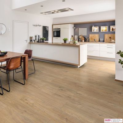 Ламинат Haro Tritty 200 Aqua Дуб Сицилия Натур 537371 33 класс толщина 8 мм с фаской 1.98 м2