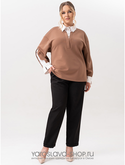 Женский трикотажный комплект: бежевый свитшот и черные брюки