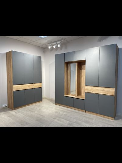 Авиньон шкаф трехстворчатый Дуб крафт золотой/Графит серый