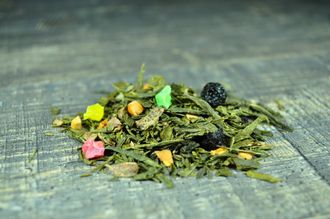 Зеленый чай с добавками "Ягодный микс" 50г крафт
