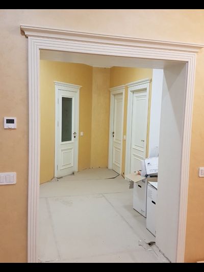 PORTE RICHI (Беларусь). ВЕРНИСАЖ, МОДЕЛЬ ЛШ40, ШПОН ЯСЕНЯ + ЭМАЛЬ БЕЛАЯ. ВИТРАЖ С ПЕСКОСТРУЙНЫМ РИСУНКОМ