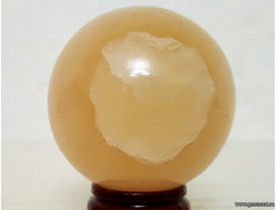 Мраморный оникс (кальцит), шар. Иран. Около 49мм.