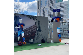 Фигуры футболистов. Уличный арт-объект из стеклопластика