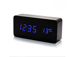 Часы-будильник Прямоугольник с термометром черное дерево синие цифры зв. активация