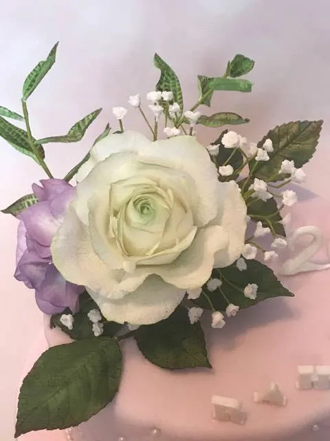 Гипсофилла из сахарной мастики от Виктории Бутикофер.