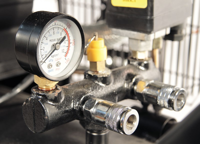 Масляный ременной компрессор FoxWeld AEROMAX 700/150