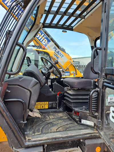 Телескопический погрузчик JCB 535-125, 2023 год