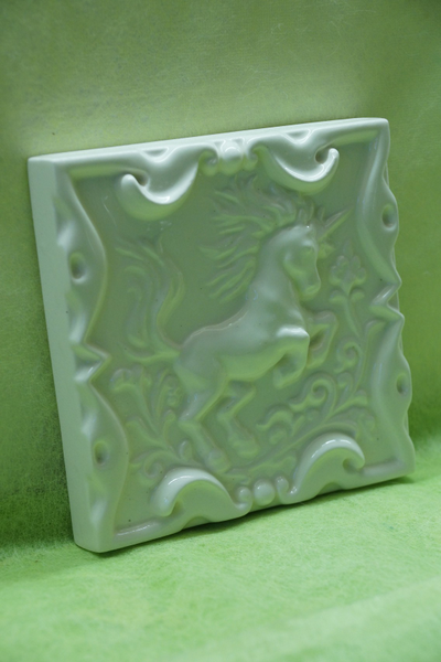 Единорог однотонный (керамическая плитка)