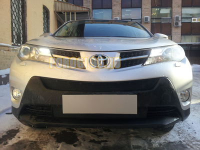 Защита радиатора Toyota RAV4 2013-2015 black верх