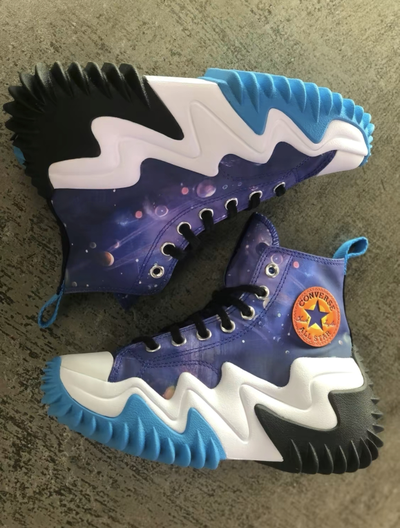 Кеды Converse x Space Jam Run Star Motion высокие на платформе 172488C живое фото