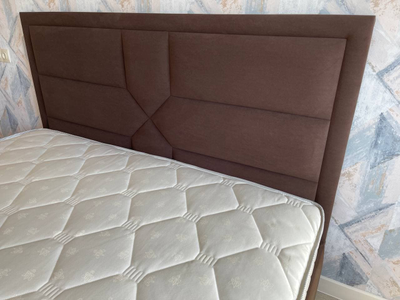 ОДНОСПАЛЬНАЯ, ДВУСПАЛЬНАЯ КРОВАТЬ РУНА, С МЯГКИМ ИЗГОЛОВЬЕМ, ФАНЕРА, НА НОЖКАХ, С ПОДЪЕМНЫМ МЕХАНИЗМОМ И БЕЛЬЕВЫМ ЯЩИКОМ ОТ ПРОИЗВОДИТЕЛЯ НЕДОРОГО