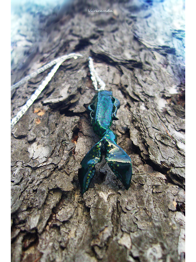 Подвеска "Рыба Древних" в тёмно-зелёной цветовой гамме