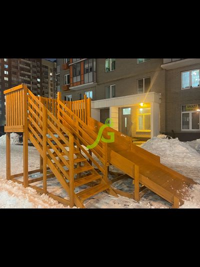 Деревянная зимняя горка Snow Fox, скат 4 м фото