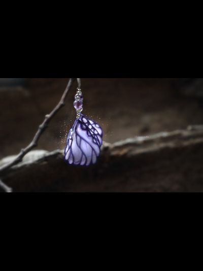 Волшебные серьги "Крылышки Феи Баклажанницы" (натуральный флюорит, шёлк)