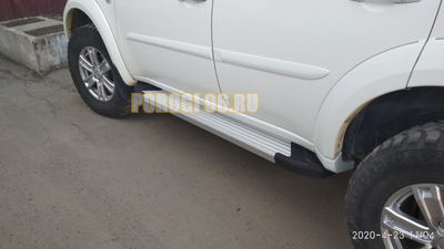 Пороги на Mitsubishi Pajero Sport  (2008-2015) Start