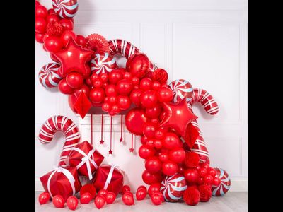 Фотозона из шаров на новый год Красная