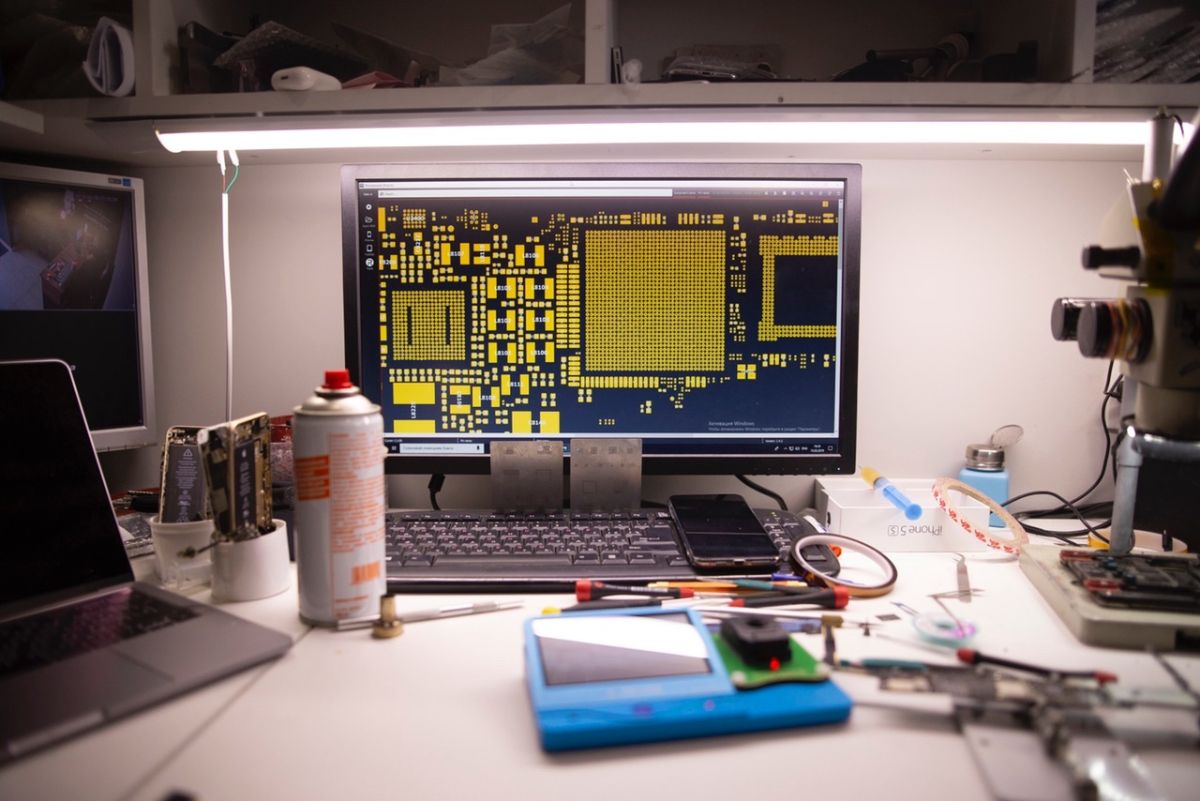 Ремонт iPhone всех моделей в Липецке. Ремонт любой сложности. Запчасти класса Original.