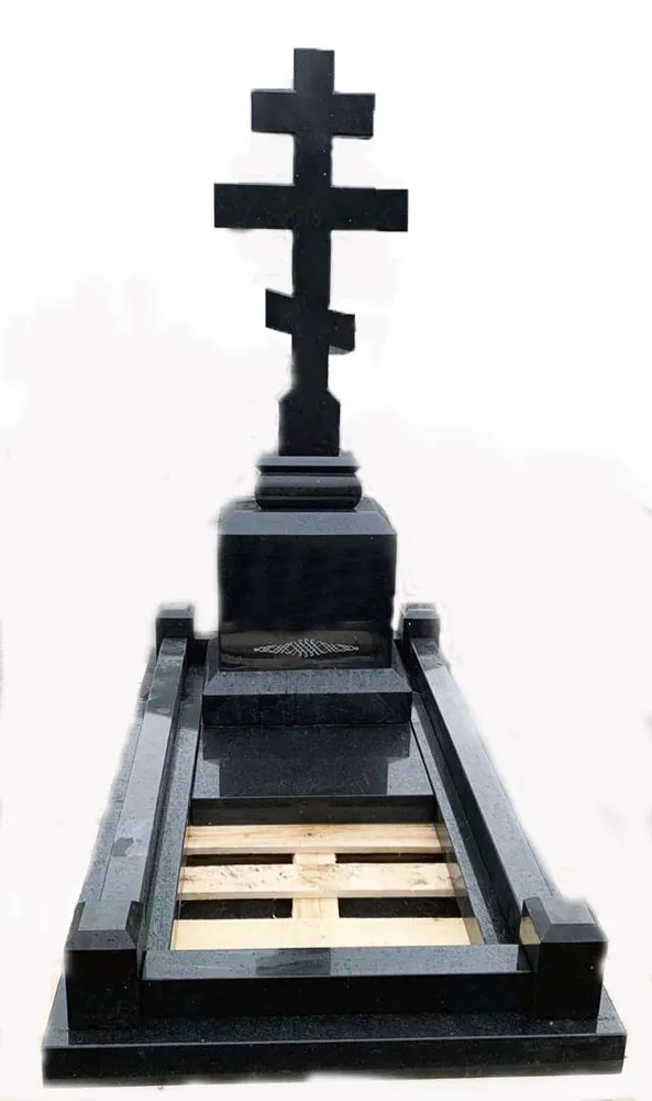 Памятник крест гранитный