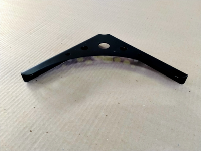 Кронштейн полки угловой с отверстиями