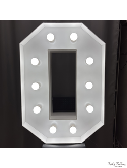 Цифра с лапочками