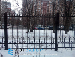Металлический кованый забор заказать для дачи