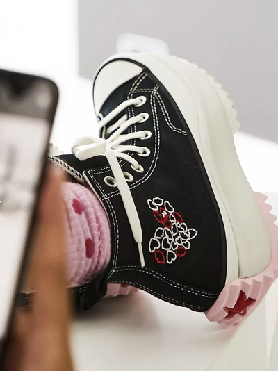 Кеды Converse Run Star Hike black with heart embroidery черные высокие с вышивкой "Сердце" вживую