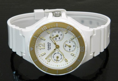 Часы Casio LRW-250H-9A1
