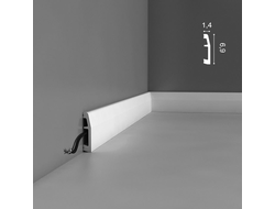 Напольный плинтус из дюрополимера Orac Decor коллекция Axxent SX125