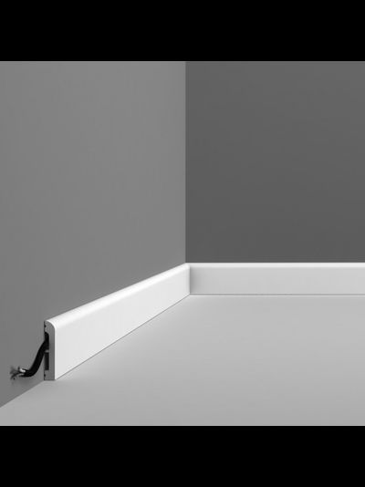 Напольный плинтус из дюрополимера Orac Decor - Axxent (Орак Декор - Акцент) SX183