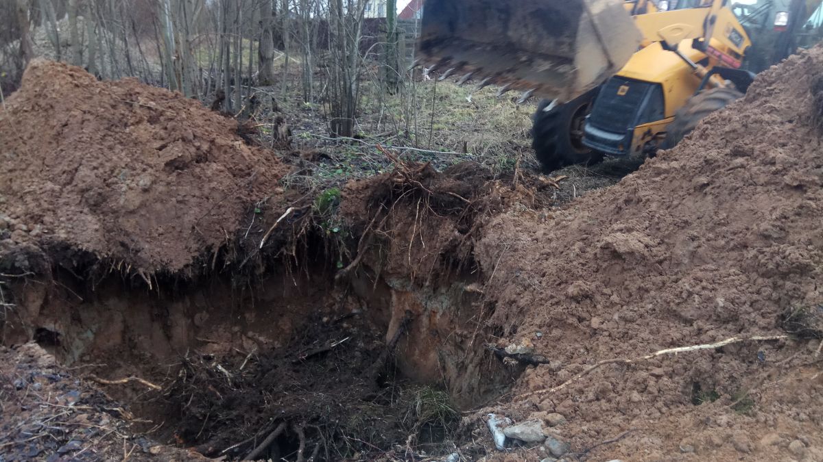 Корчевание пней в д. Неронов Бор