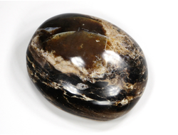 Опал черный, полировка, Мадагаскар (62*51*23 мм, 96 г) №27243