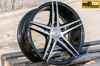 Комплект дисков R16 7,0J ET+35 5*114,3 Vossen VPS-302 Черный глянец с полированными лучами (G424)