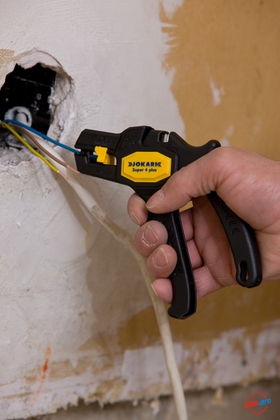 Клещи для снятия изоляции Jokari Super 4 plus