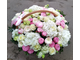 Большая корзина цветов: пионы, ранункулюсы, эустома, гортензия, белые розы, пионовидные розы
