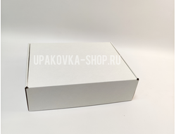 Коробка с откидной крышкой 290*230*80 мм БЕЛЫЙ